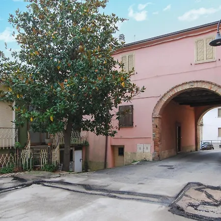 Stunning Home In Frontone Di Apiro