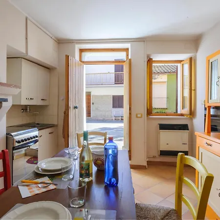 Stunning Home In Frontone Di Apiro Frontale (Macerata)